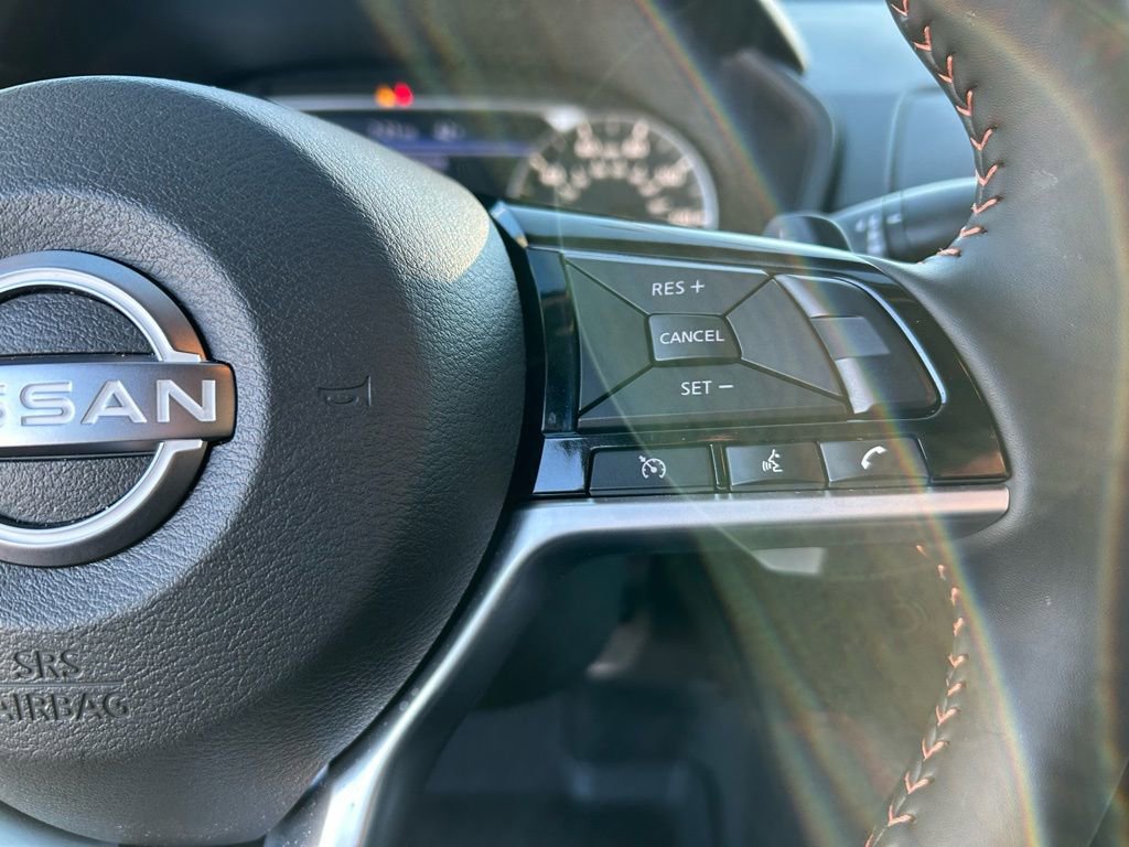 Used 2025 Nissan Altima 2.5 SR image 17