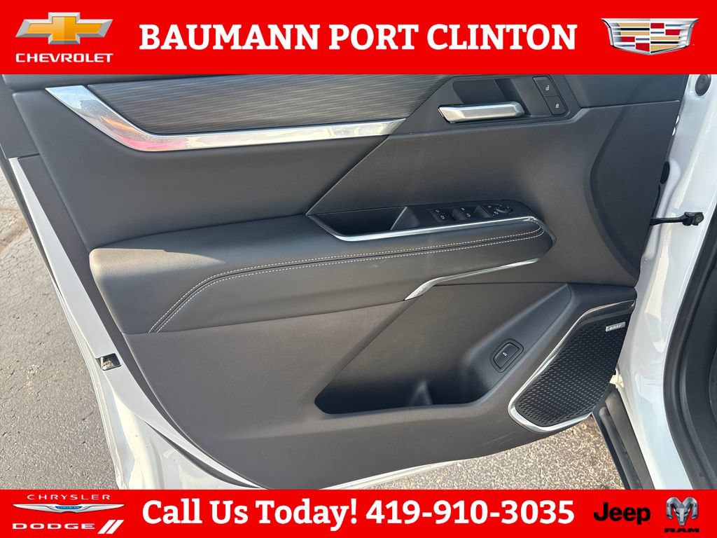 Used 2025 GMC Acadia Elevation w/ LPO, Floor Liner Package FWD image 10
