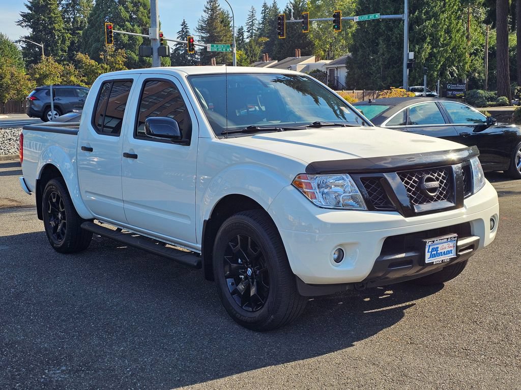 Used 2021 Nissan Frontier SV w/ Midnight Edition Floor Mats AWD/4WD image 3