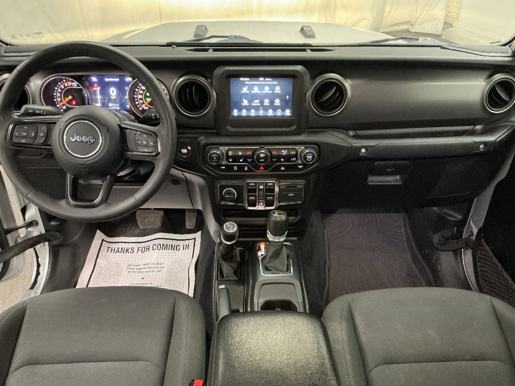 Used 2023 Jeep Gladiator Sport image 17