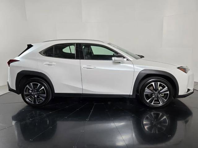 Certified 2024 Lexus UX 250h FWD image 7