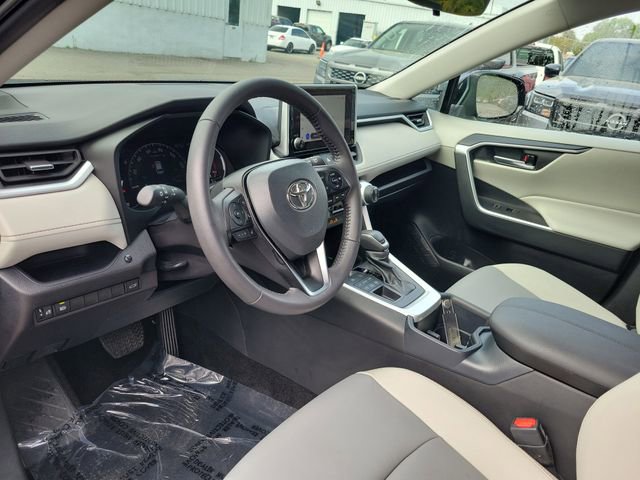 Used 2025 Toyota RAV4 XLE Premium image 12