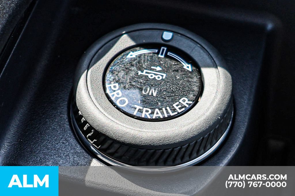 Used 2025 Ford Expedition Active AWD/4WD image 44