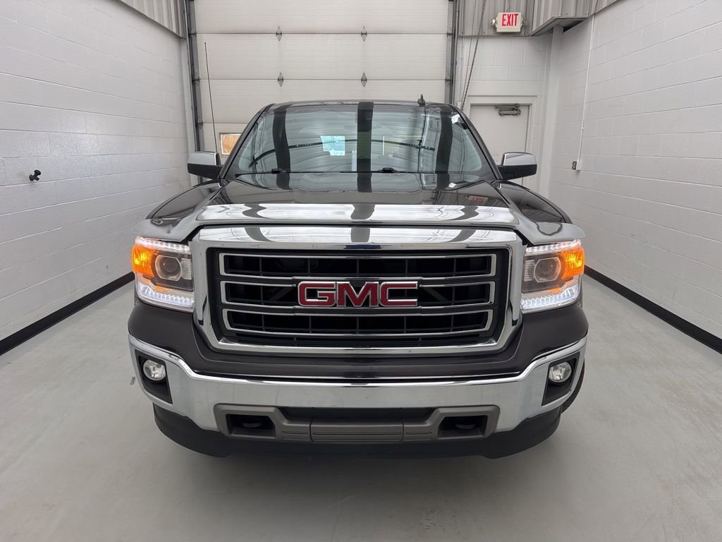 Used 2014 GMC Sierra 1500 SLT w/ SLT Crew Cab Value Package AWD/4WD image 2