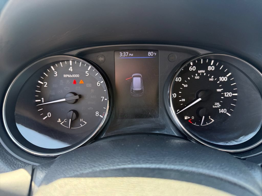 Used 2018 Nissan Rogue SV AWD/4WD image 18