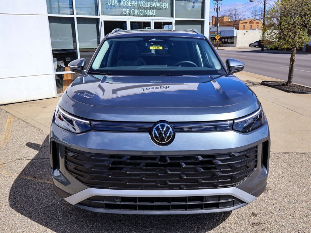 New 2026 Volkswagen Tiguan SE AWD/4WD image 8