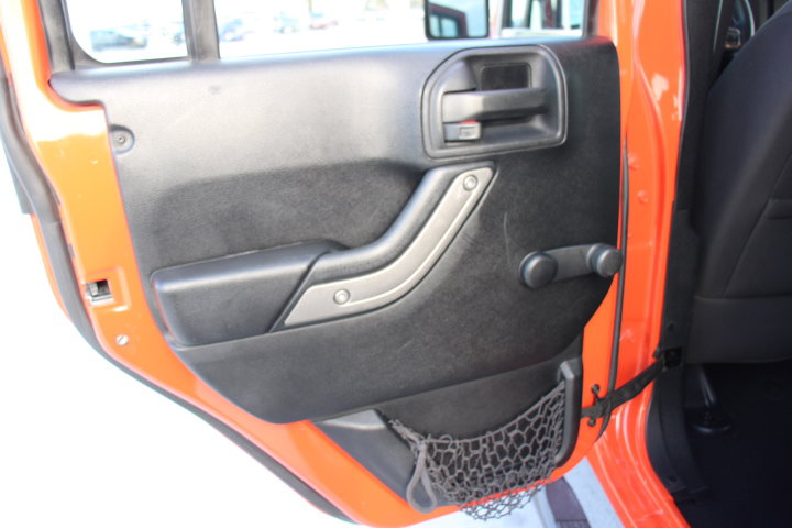 Used 2015 Jeep Wrangler Unlimited Sport image 13