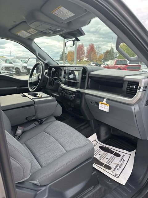 New 2026 Ford F450 XL w/ 360-Degree Camera Package image 17