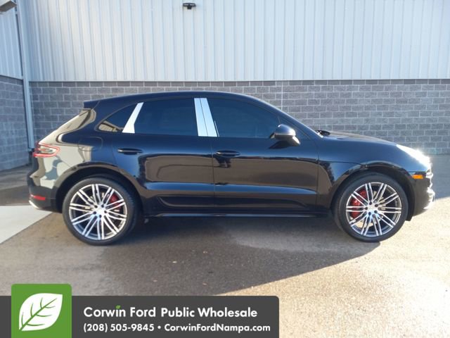 Used 2015 Porsche Macan Turbo image 2