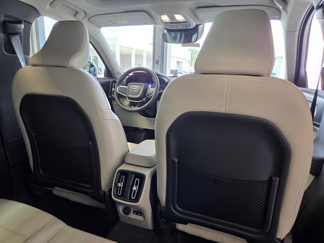 New 2026 Volvo XC40 B5 Plus w/ Protection Package Premier AWD/4WD image 19