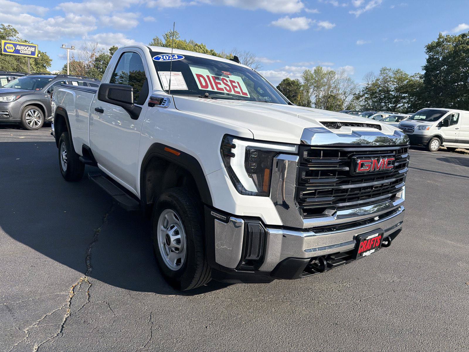 Used 2024 GMC Sierra 2500 Pro w/ Convenience Package AWD/4WD image 7