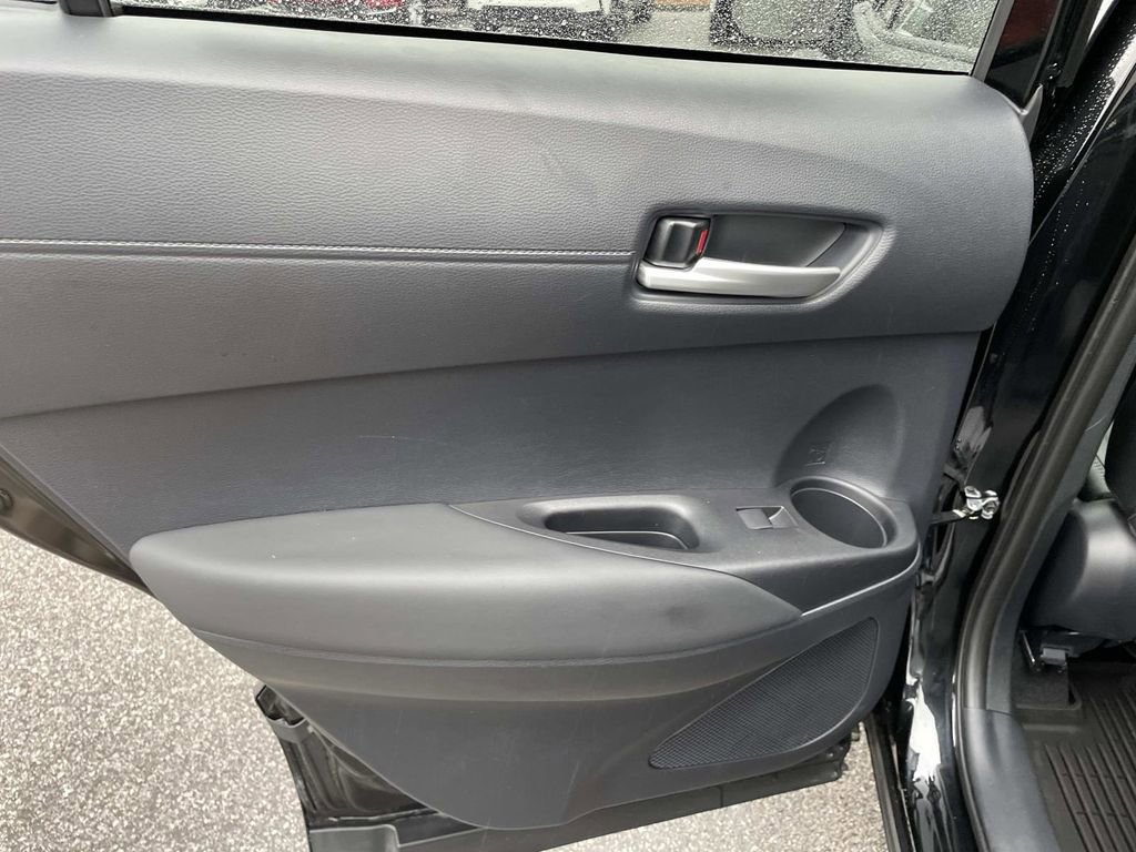 Used 2026 Toyota Corolla Cross XLE w/ Convenience Package image 12