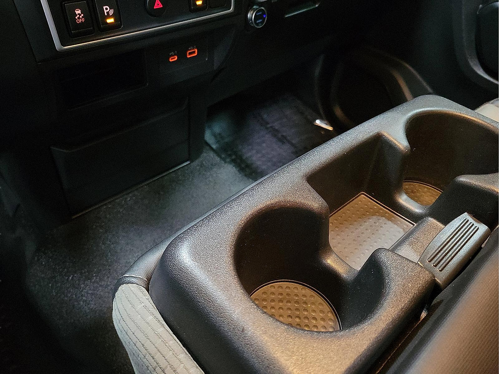 Used 2020 Nissan Titan S w/ S Utility Package image 20