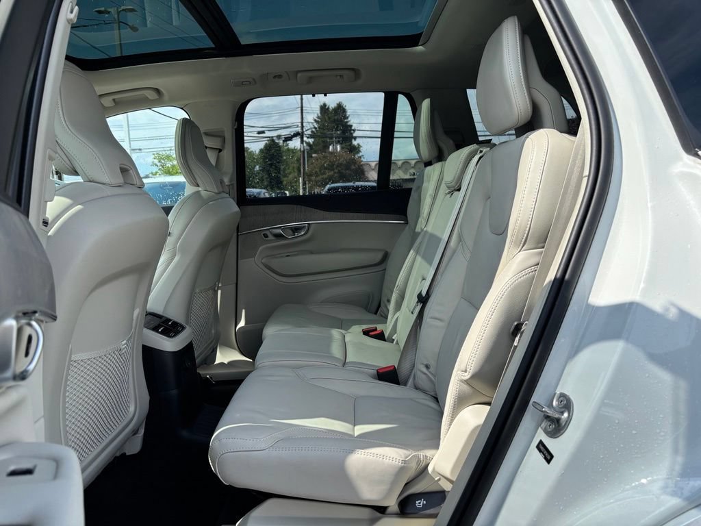 Used 2024 Volvo XC90 T8 Ultimate w/ Protection Package Premier AWD/4WD image 21
