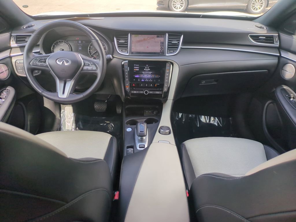 Used 2025 INFINITI QX55 Essential w/ Cargo Package AWD/4WD image 17