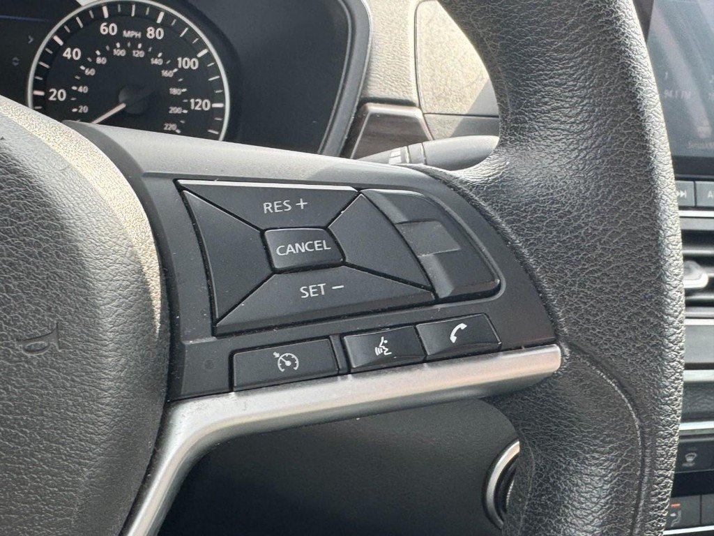 Used 2024 Nissan Altima 2.5 SV FWD image 17
