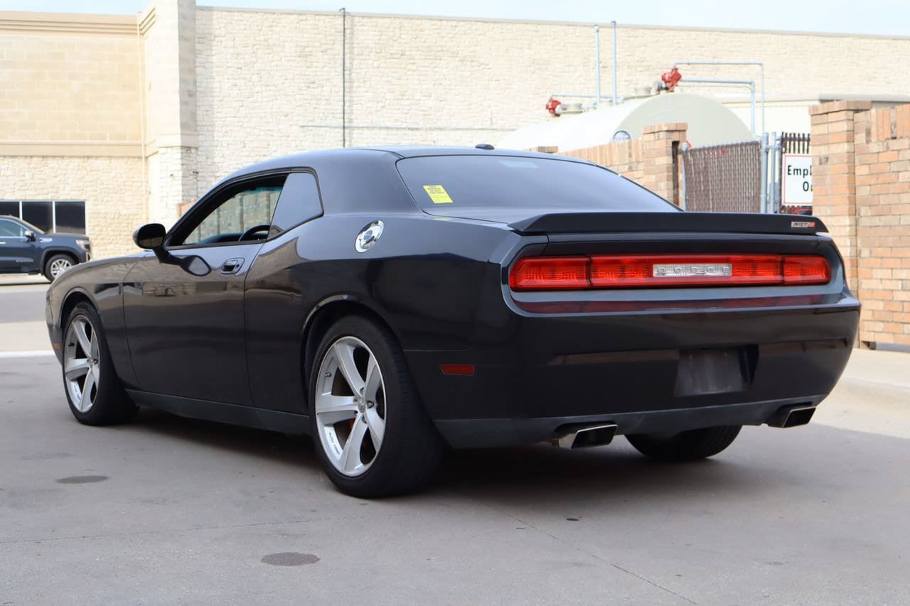 Used 2009 Dodge Challenger SRT8 w/ SRT Option Group II RWD image 3