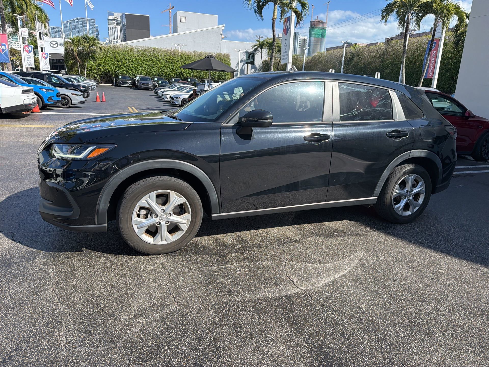 Used 2023 Honda HR-V LX image 4