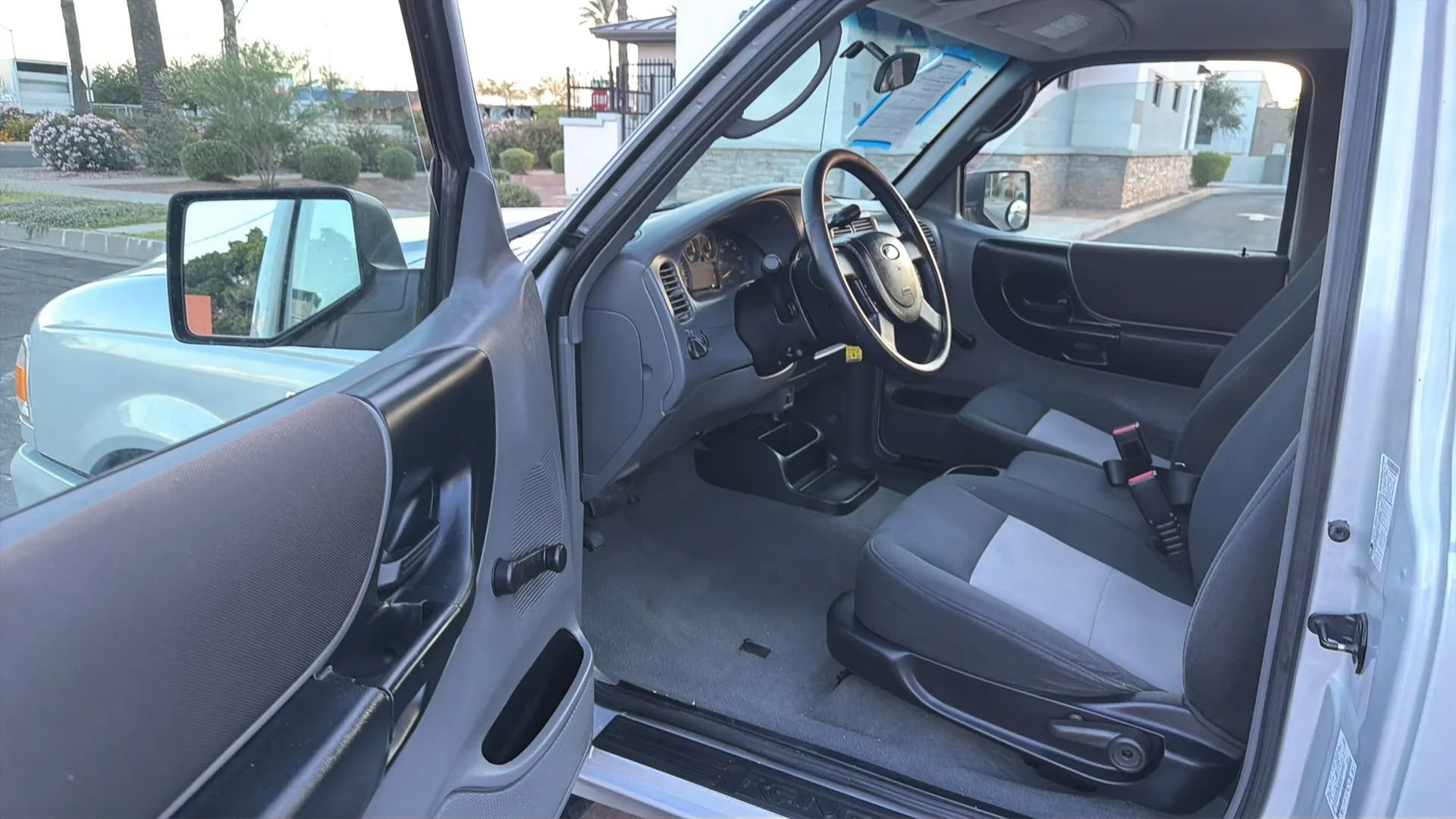 Used 2006 Ford Ranger STX RWD image 5