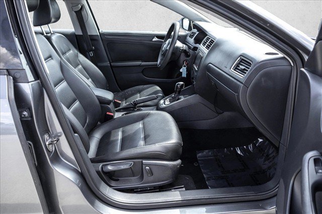 Used 2014 Volkswagen Jetta SE FWD image 21