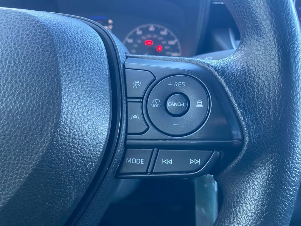 Used 2023 Toyota Corolla LE image 19