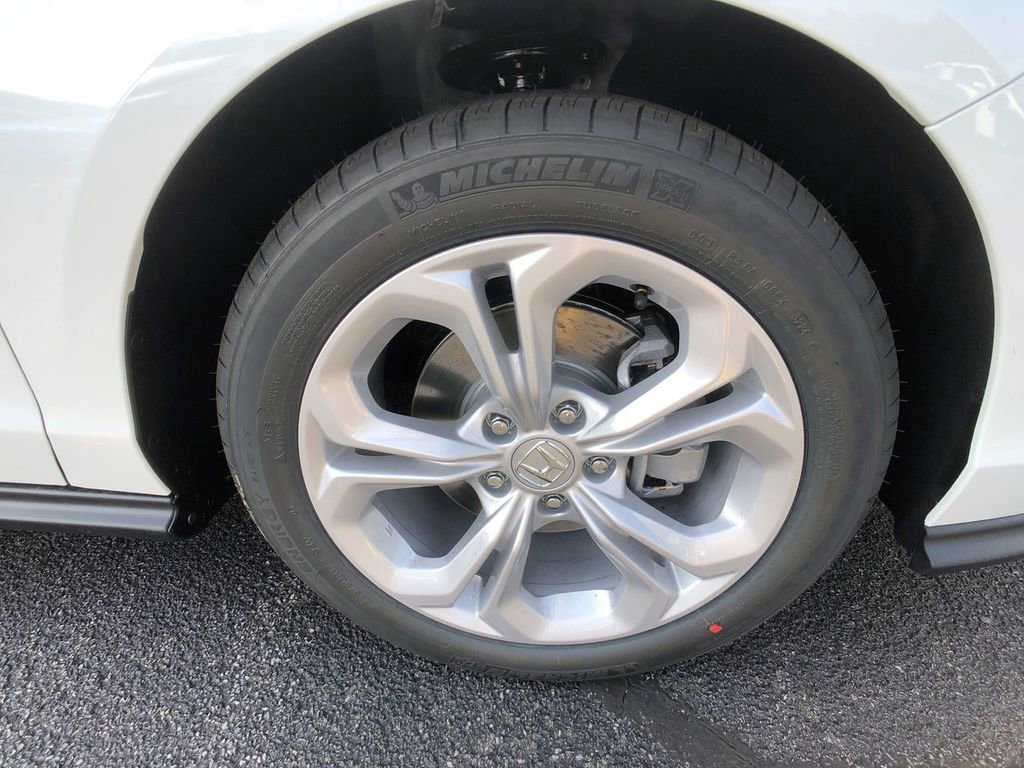 Certified 2025 Honda Accord LX image 10