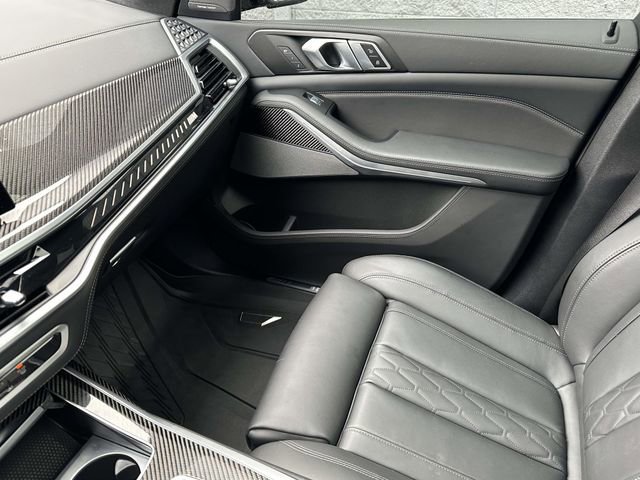 Used 2024 BMW X7 M60i w/ M Sport Professional Package image 34