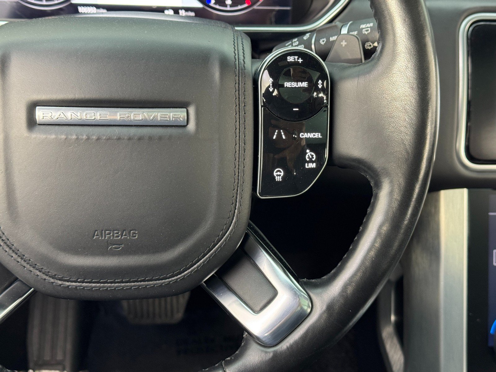 Used 2020 Land Rover Range Rover HSE AWD/4WD image 22