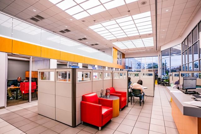 Used 2023 Nissan Pathfinder Platinum image 6