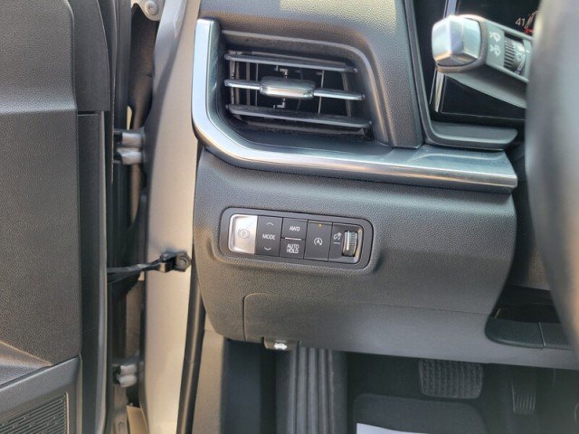Used 2025 GMC Terrain Elevation AWD/4WD image 14