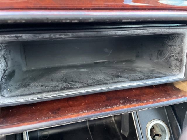 Used 2000 Mercedes-Benz E 320 Sedan image 27