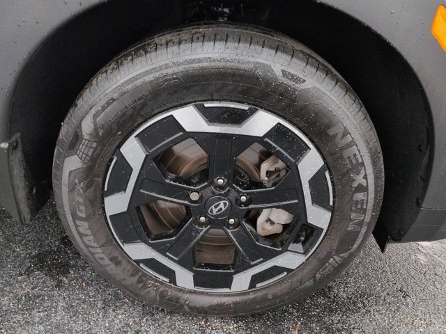 Certified 2025 Hyundai Santa Fe SE FWD image 11