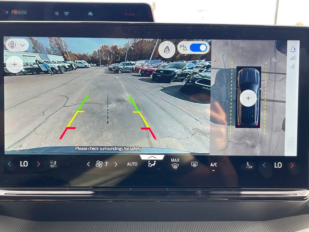 New 2025 Ford Expedition Active image 11