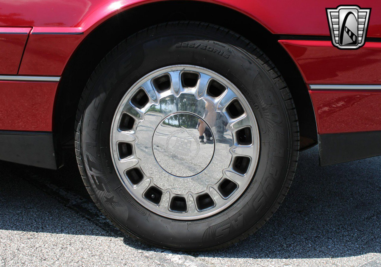 Used 1993 Cadillac Allante image 16