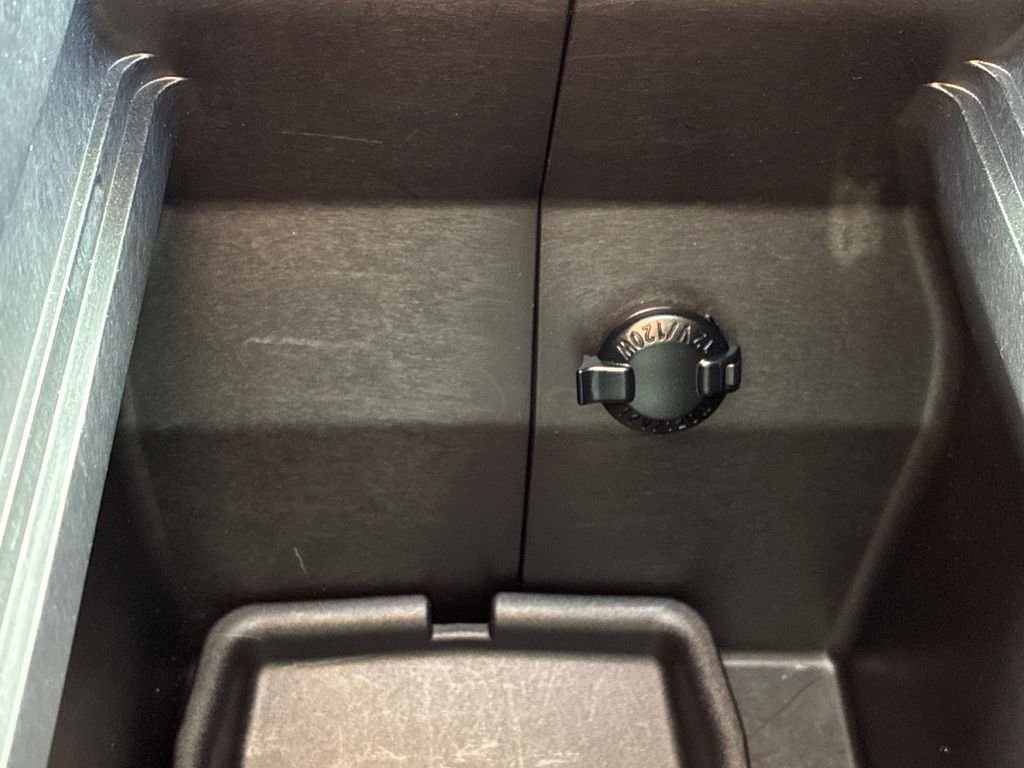 Used 2024 Toyota Highlander XLE image 20