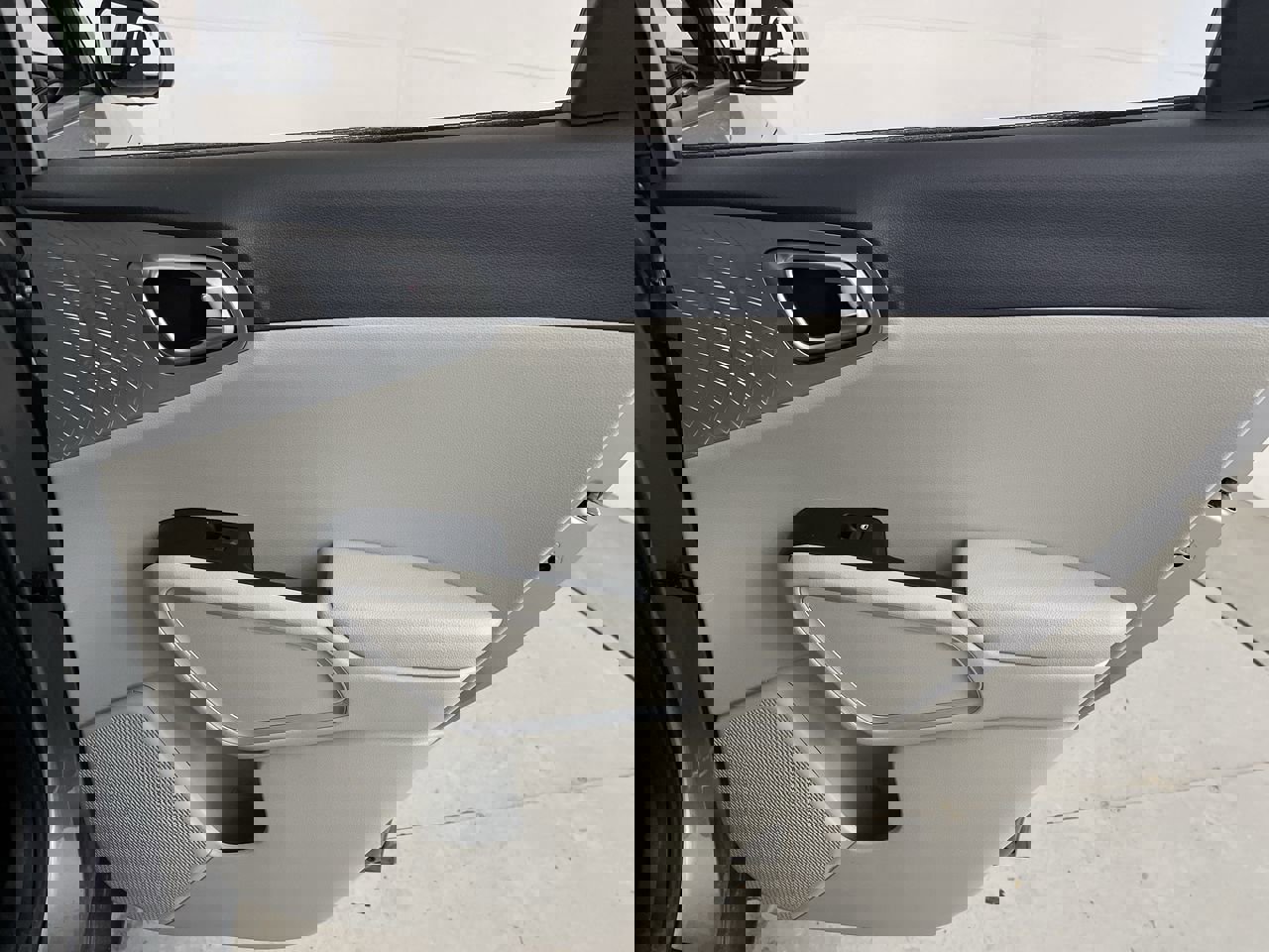 Used 2023 Kia Soul LX w/ LX Technology Package image 21