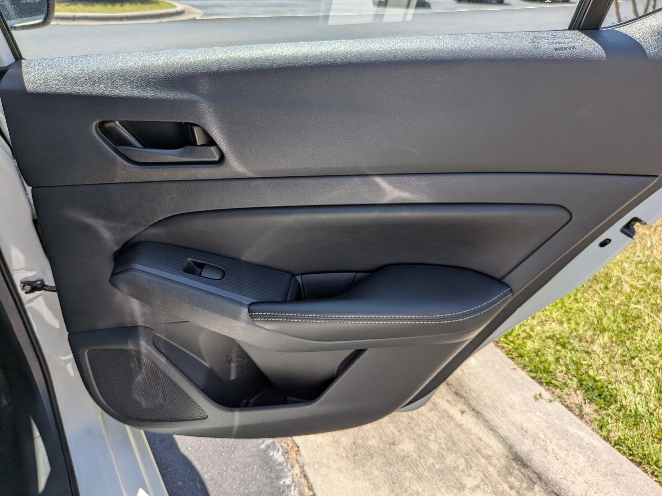 Used 2025 Nissan Altima 2.5 SV FWD image 20