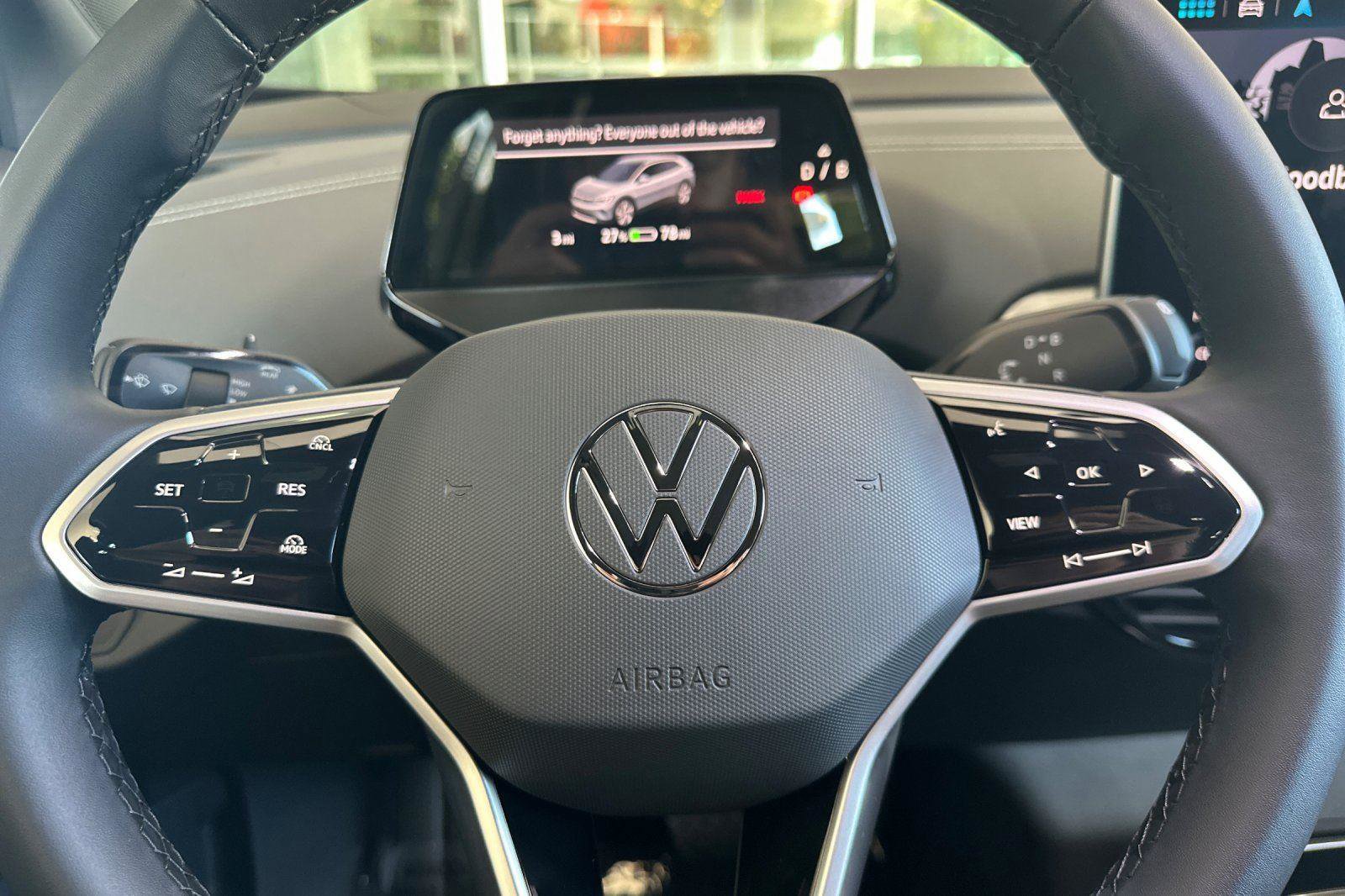 New 2025 Volkswagen ID.4 Pro image 22