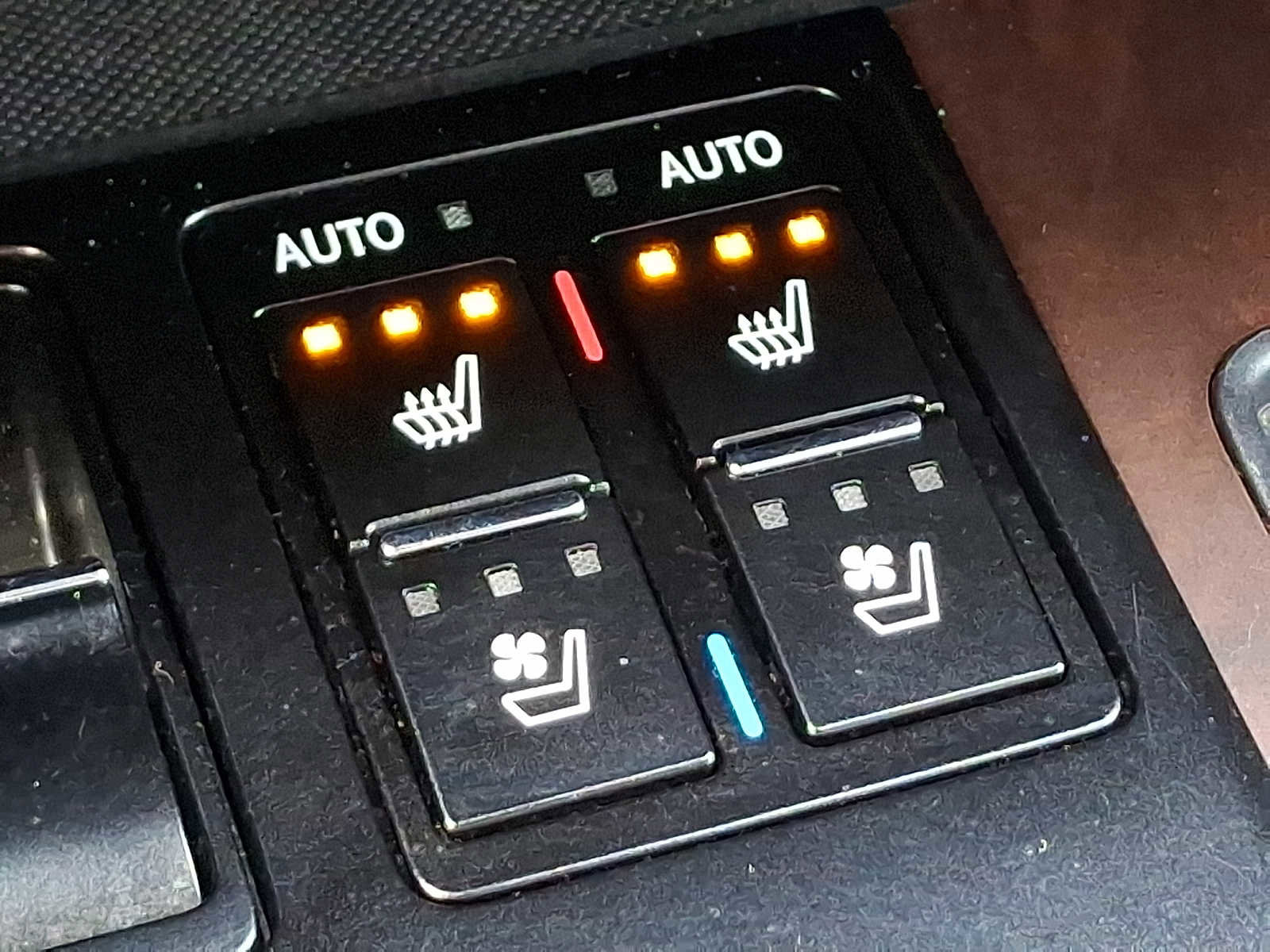 Used 2020 Lexus RX 350 AWD w/ Premium Package image 34