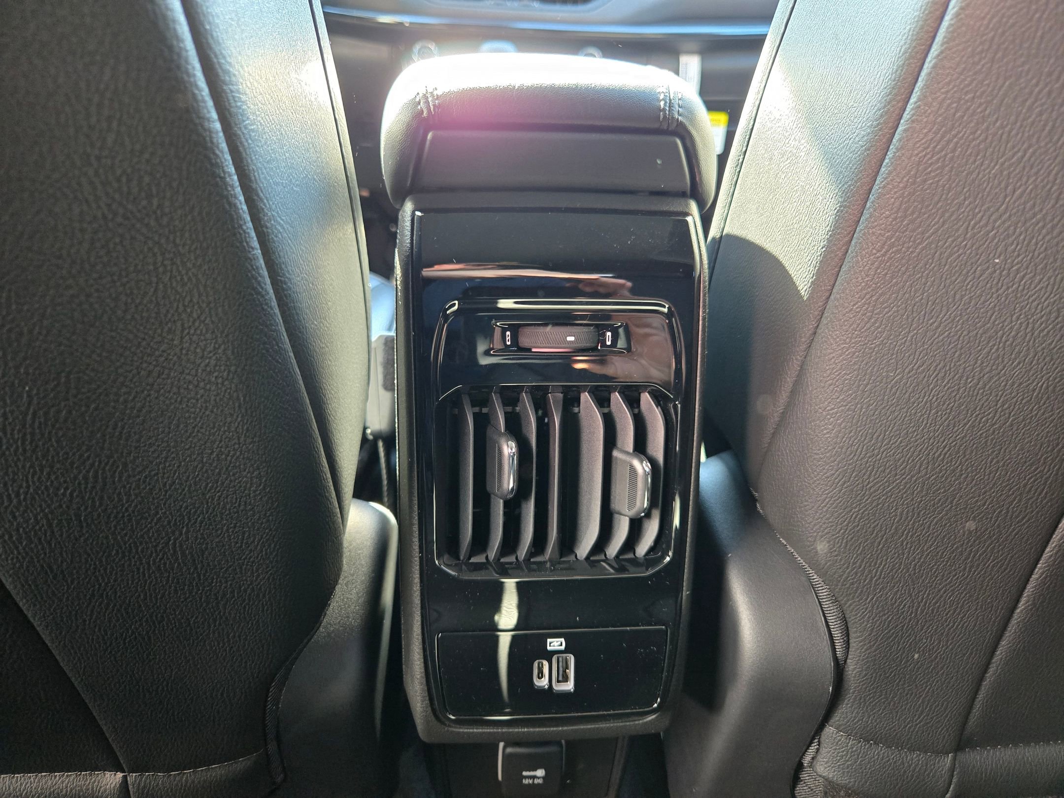 New 2026 Jeep Compass Latitude image 26