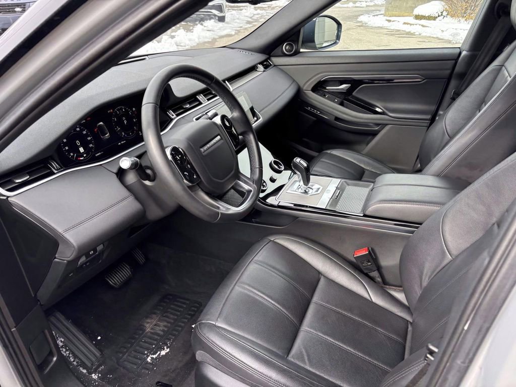 Used 2020 Land Rover Range Rover Evoque SE image 9