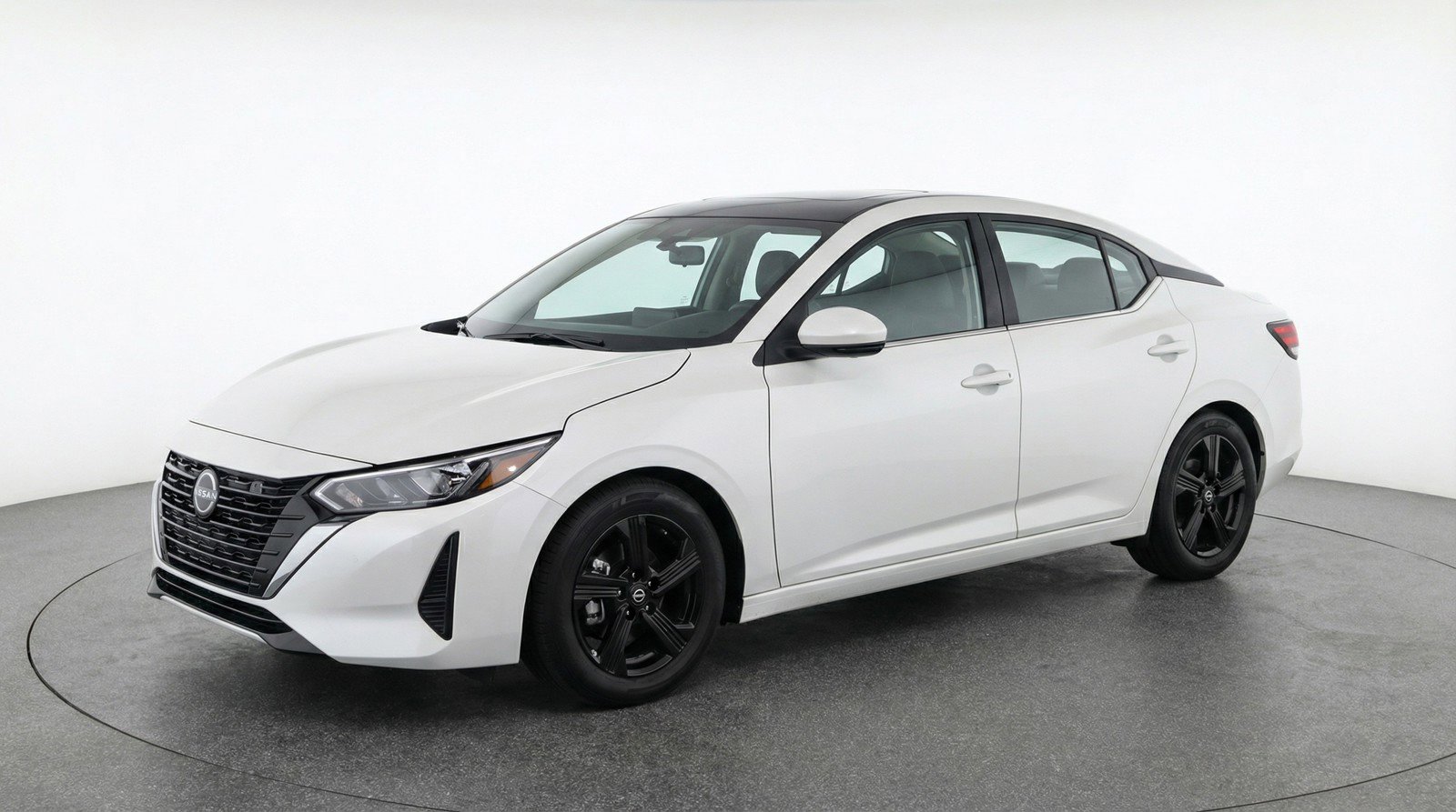 Used 2025 Nissan Sentra SV image 3