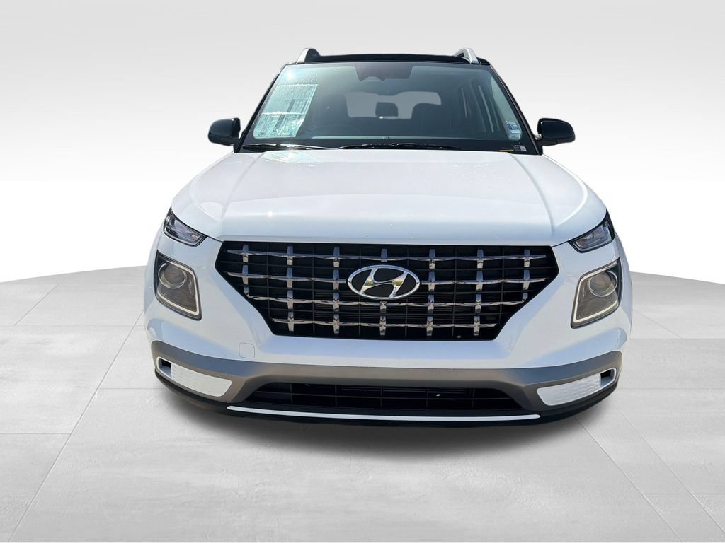 New 2026 Hyundai Venue SEL FWD image 11