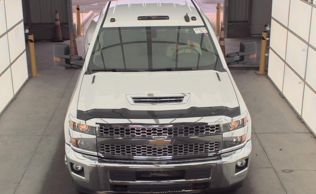 Used 2019 Chevrolet Silverado 3500 LT w/ LT Convenience Package AWD/4WD image 2