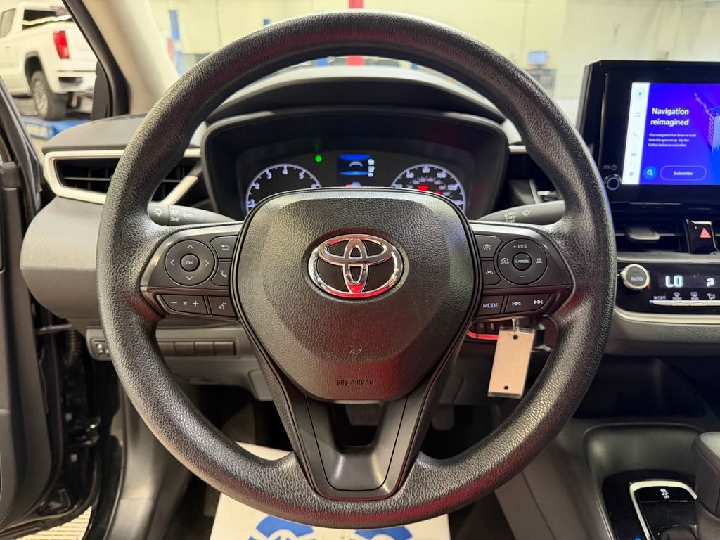 Used 2025 Toyota Corolla LE FWD image 20
