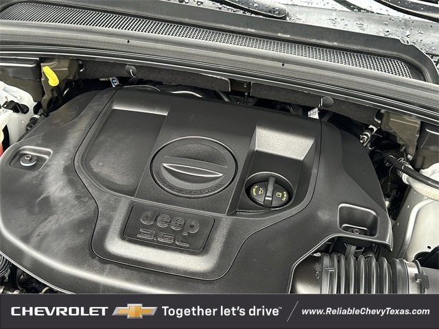 Used 2023 Jeep Grand Cherokee L Overland w/ Advanced Protech Group III image 38