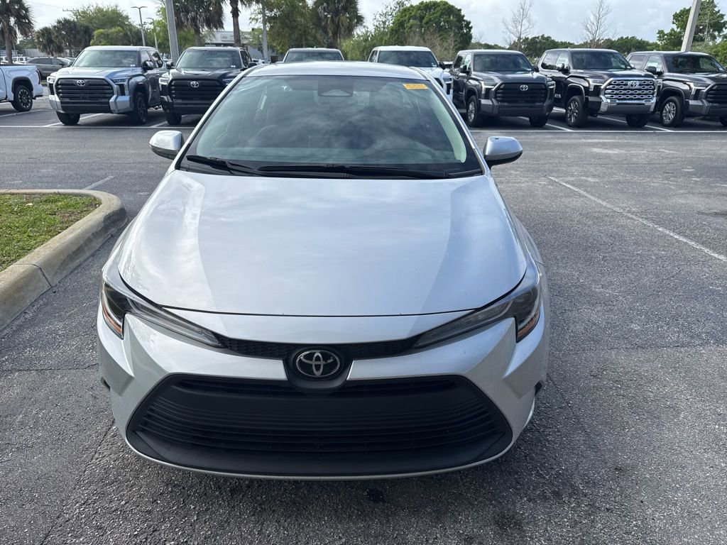 Certified 2023 Toyota Corolla LE image 2