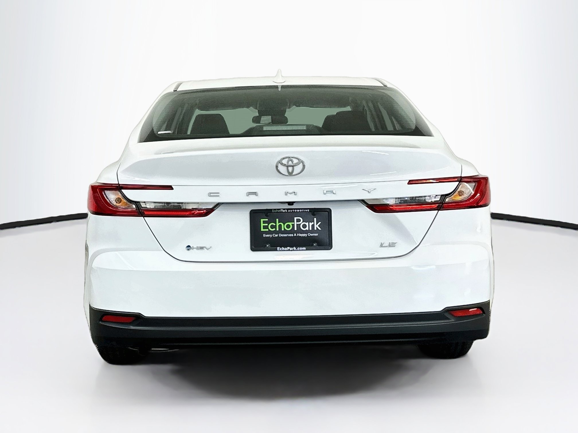 Used 2026 Toyota Camry SE FWD image 7