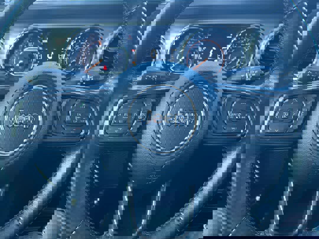 Used 2021 Jeep Gladiator Sport image 14