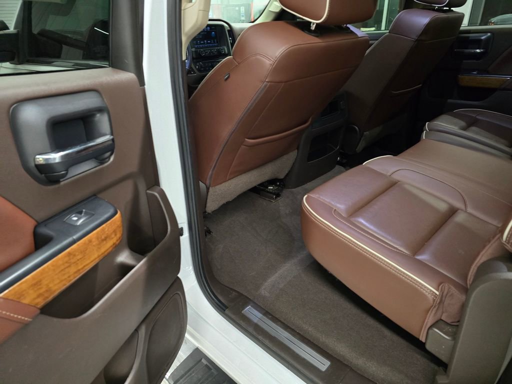 Used 2019 Chevrolet Silverado 2500 High Country w/ Duramax Plus Package image 33